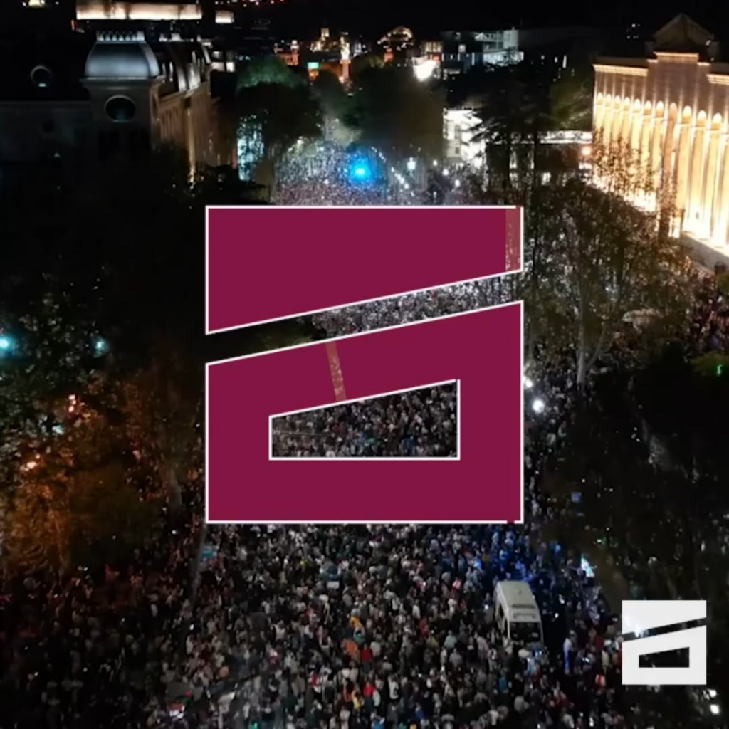 Georgian protest against the "Russian law" in Tbilisi now, this peotest is going on for the third day. 🇬🇪 🇪🇺