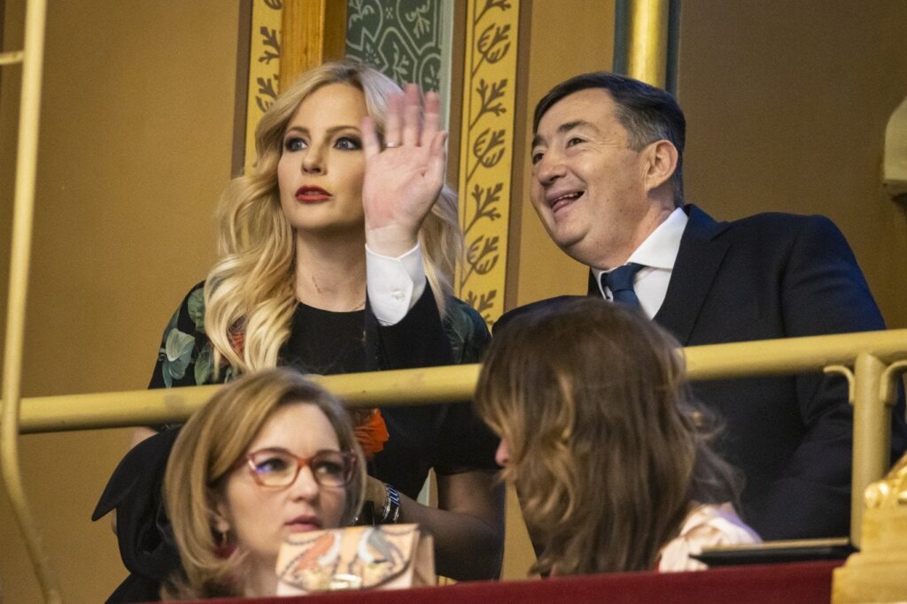 Have you thought about how much HUF 15,000 billion is? Have you thought about how much HUF 15,000 billion is?