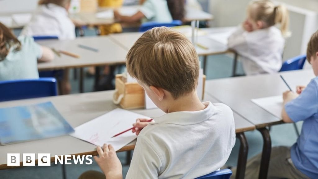 Plan to ban sex education for children under nine - BBC