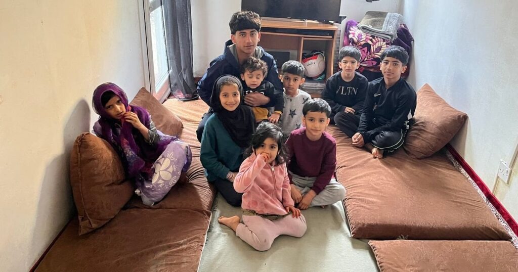 Family of 13 squeezed into 3-bed mouldy house plead for new home as pregnant mum sick - MyLondon