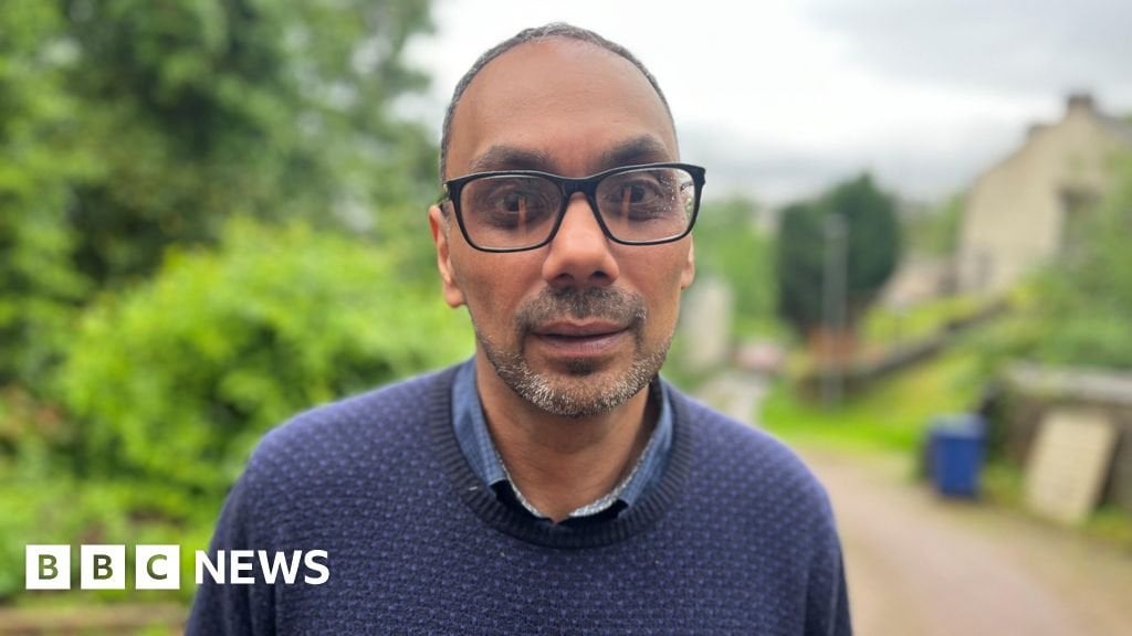 Horizon scandal: 'I took blame for Post Office shortfall to protect my Mum'