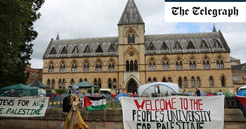 Swastikas found in Oxford University lavatories