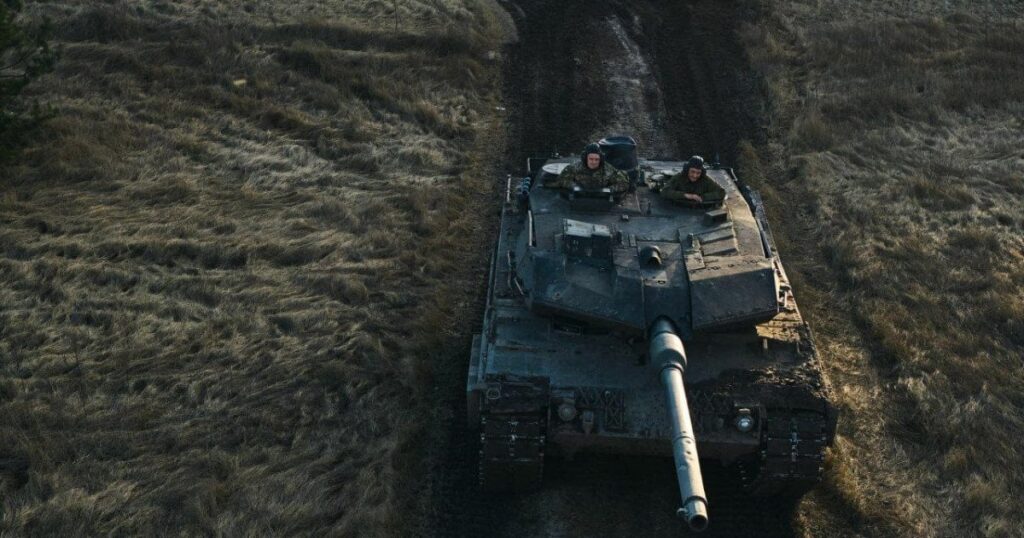 Spain to Send Military Aid Pack to Ukraine, Including Leopard Tanks
