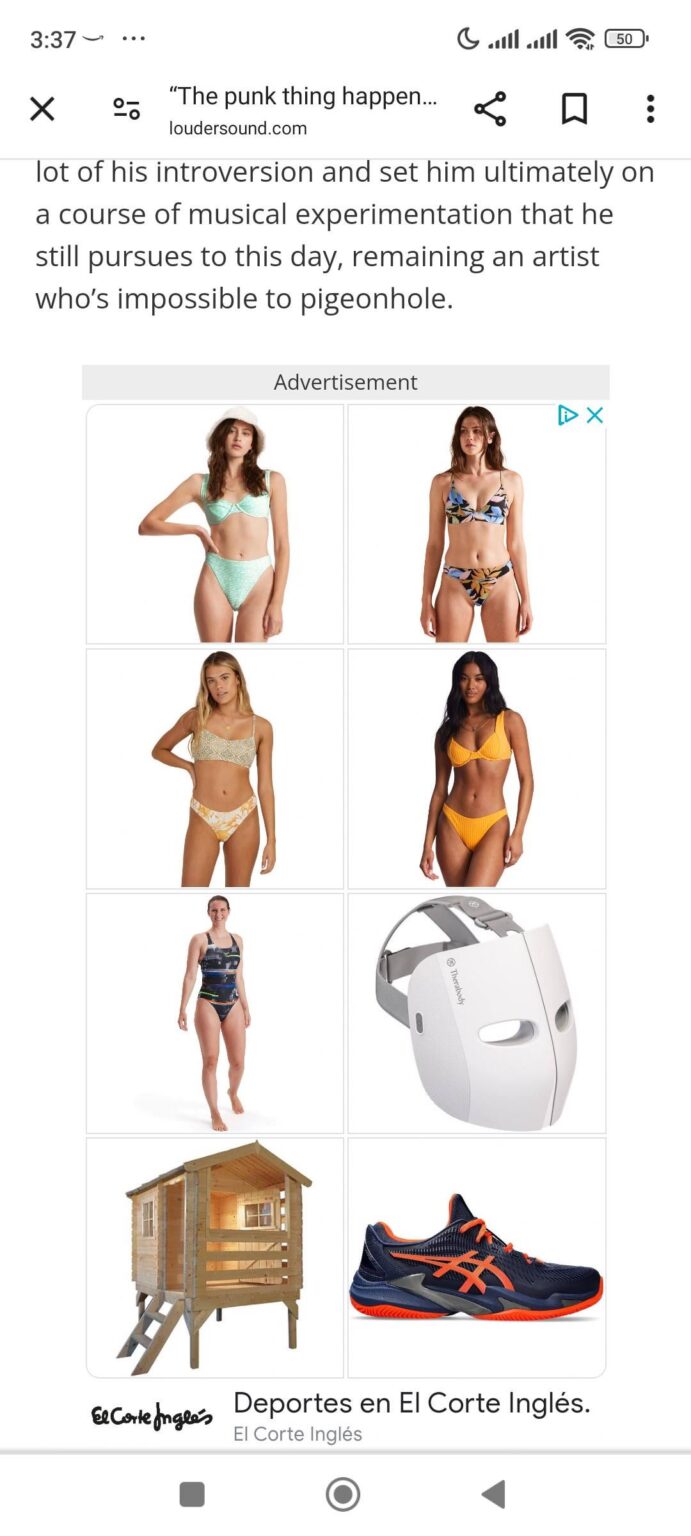I'm not sure what El Corte Inglés thinks I plan to do this summer.  I haven't seen any of these things, but I feel like they're grooming me to be the next Jason Voorhees.