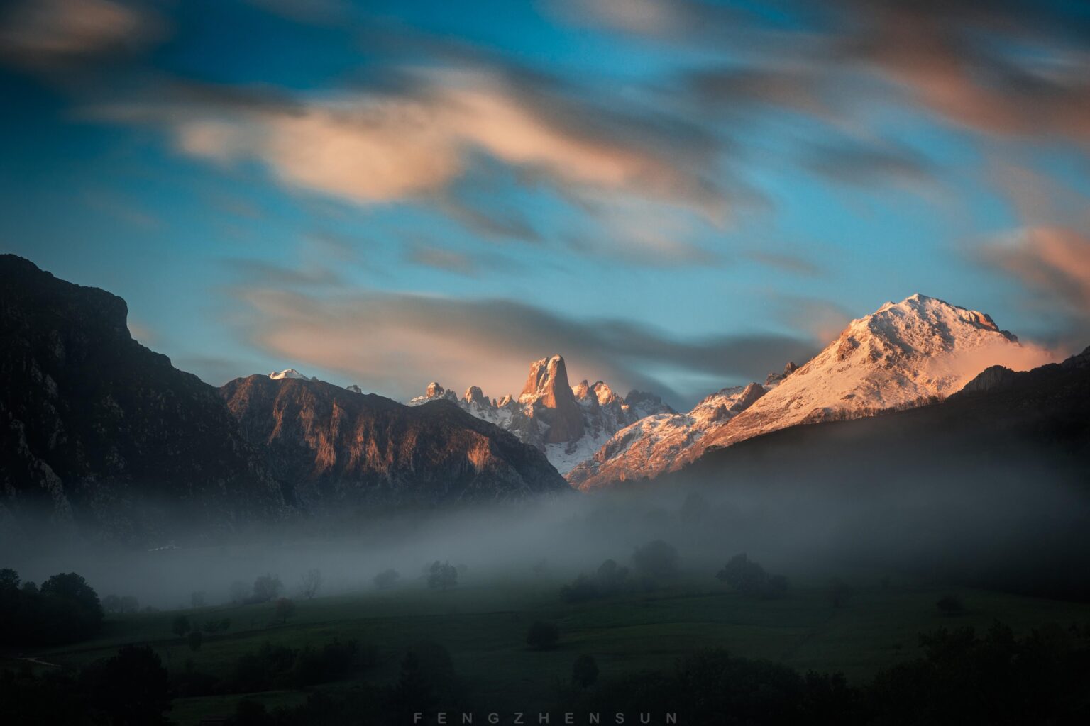 Sunrise above Naranjo de Bulnes