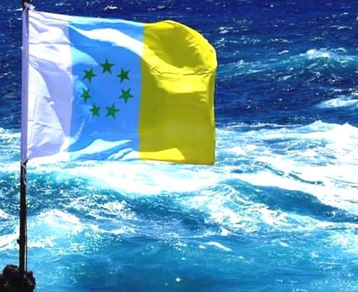 A blue sea that shines, with seven green stars, the yellow of its wheat fields and the white of its breakers, happy Canary Islands Day!