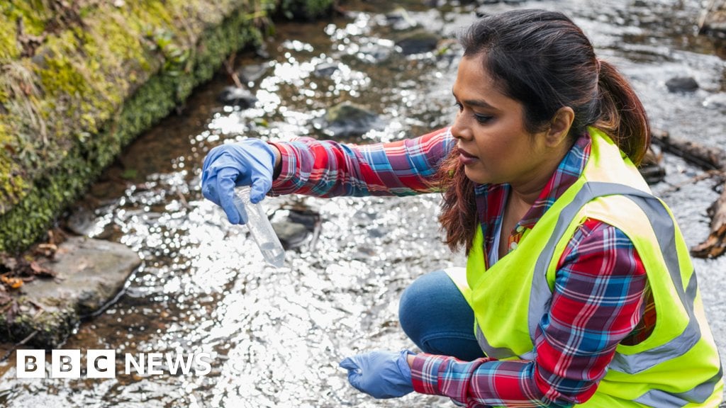 Water industry investors have withdrawn billions, claims research