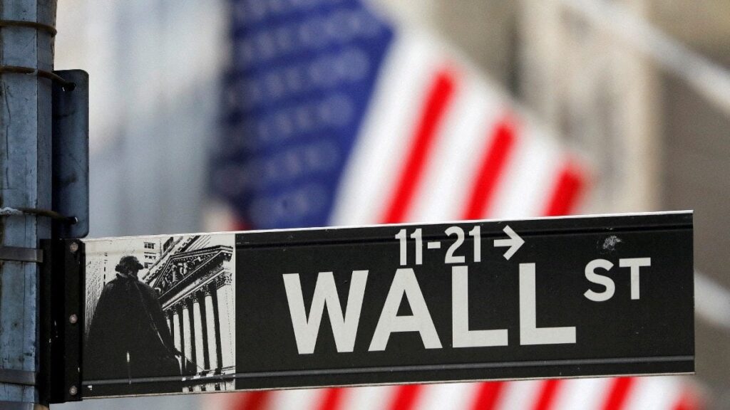 GPT-4 outsmarts Wall Street: AI predicts earnings better than human analysts