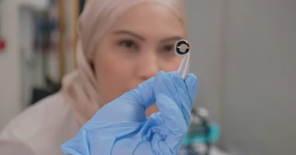 A battery charged by your tears may make smart contact lenses a reality