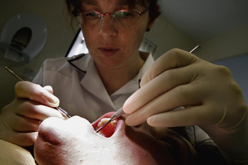 Damaged teeth can be regrown naturally using an Alzheimer's drug, scientists discover