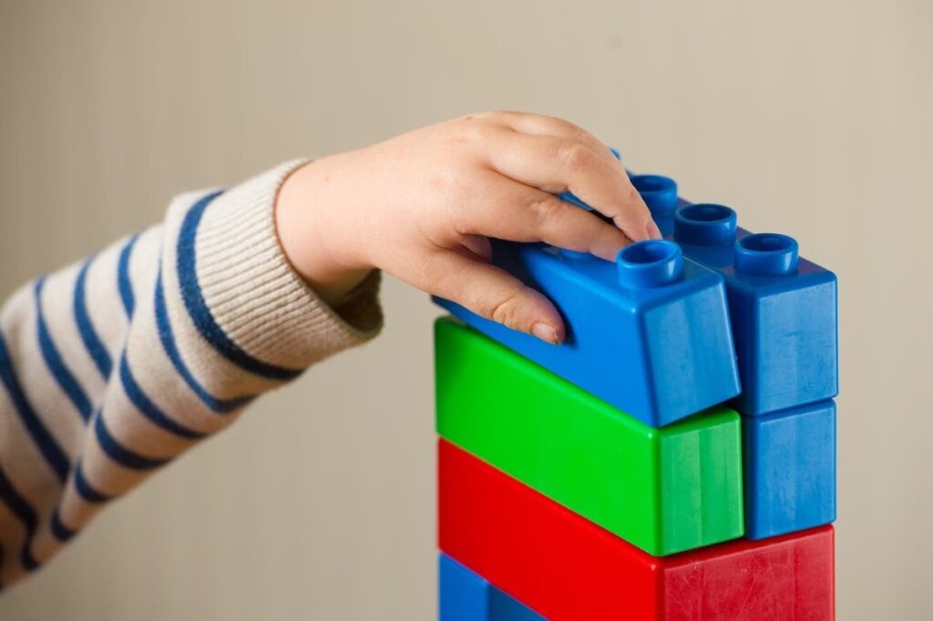 Number of children in poverty with working parents rose ‘by 1,300 a week over decade’