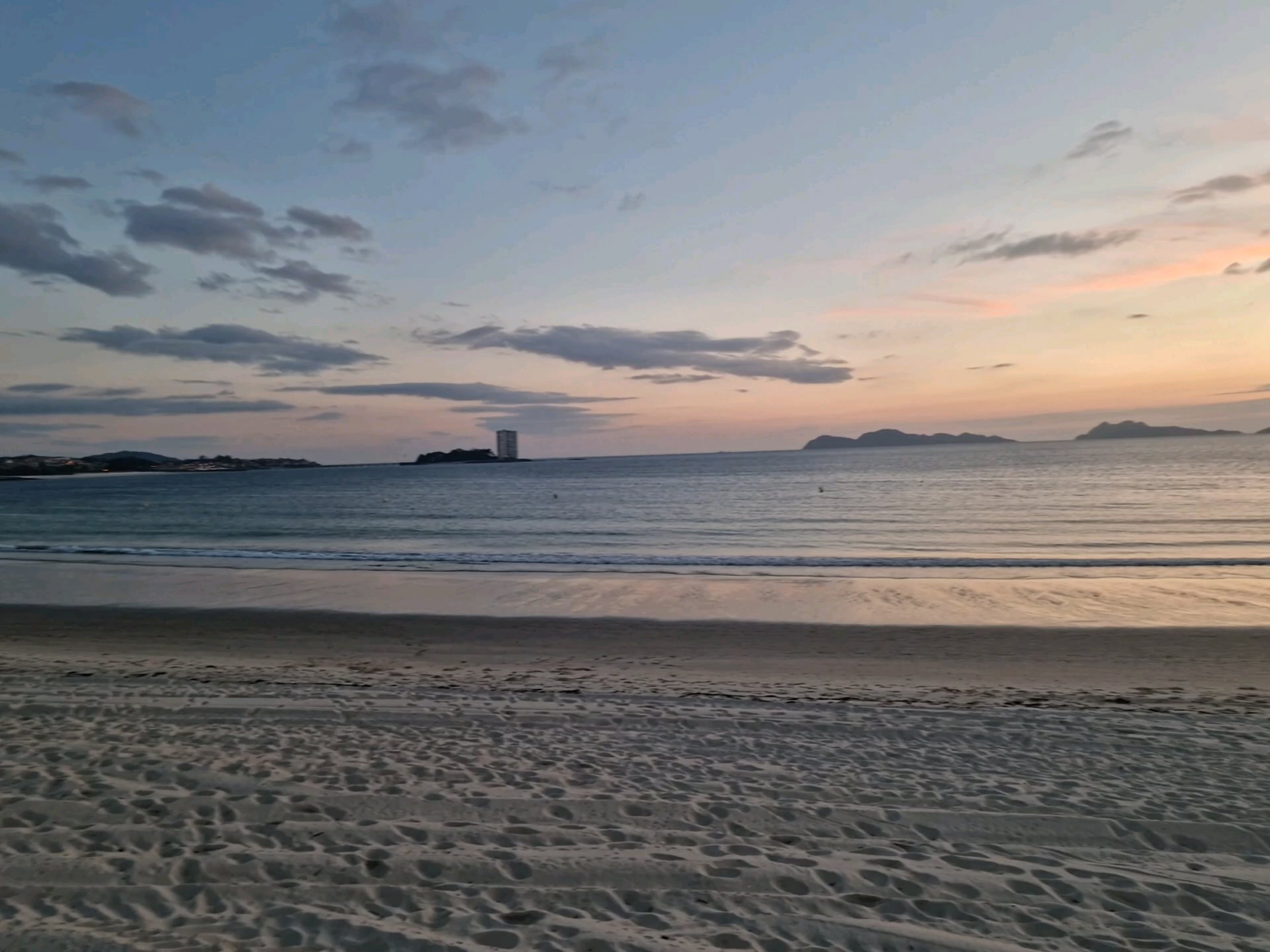 Sunset on Samil Beach (Vigo, Galicia) 🤗✨