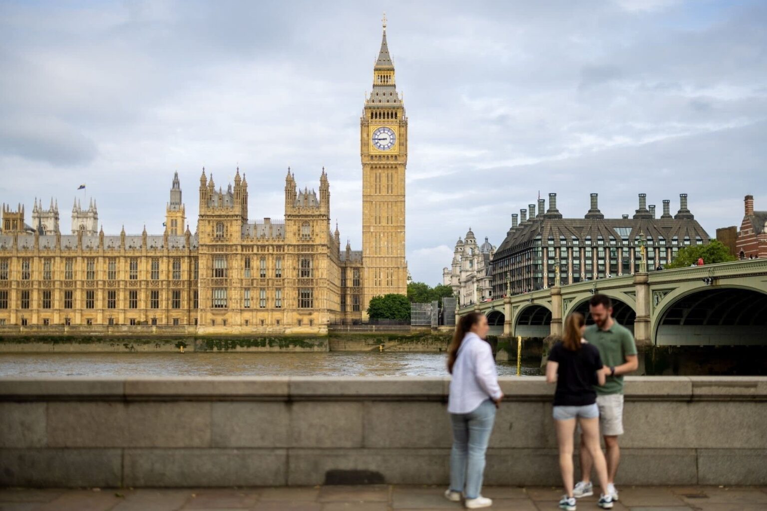 65% of investors believe change in govt will benefit investments