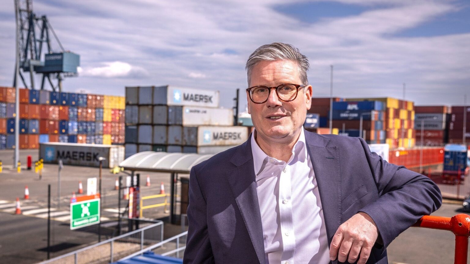 Keir Starmer says "read my lips: I will cut immigration" as he unveils crackdown