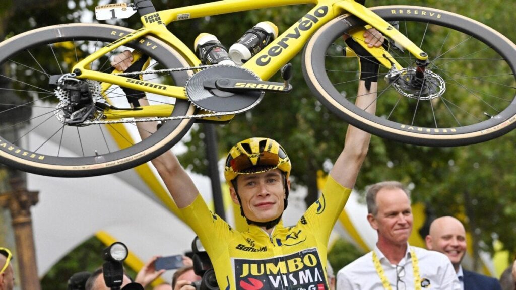 The team confirms: Jonas Vingegaard is driving the Tour de France