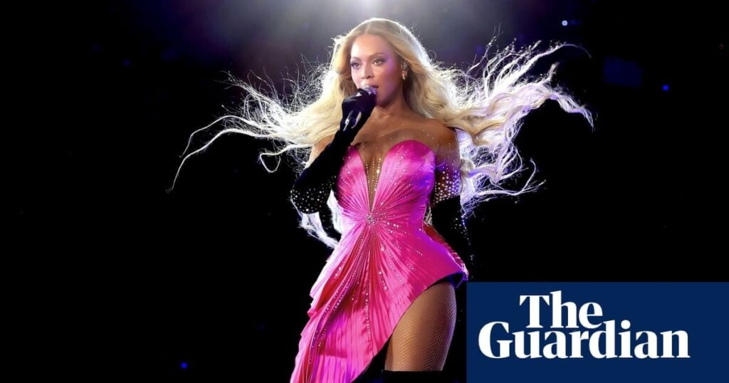 Melodies in chart-topping music have become less complex, study finds. Changes since 1950 could partly be due to new genres such as stadium rock, disco and hip-hop. The average complexity of melodies had fallen over time, with two big drops in 1975 and 2000, as well as a smaller drop in 1996. Melodies in chart-topping music have become less complex, study finds. Changes since 1950 could partly be due to new genres such as stadium rock, disco and hip-hop. The average complexity of melodies had fallen over time, with two big drops in 1975 and 2000, as well as a smaller drop in 1996.