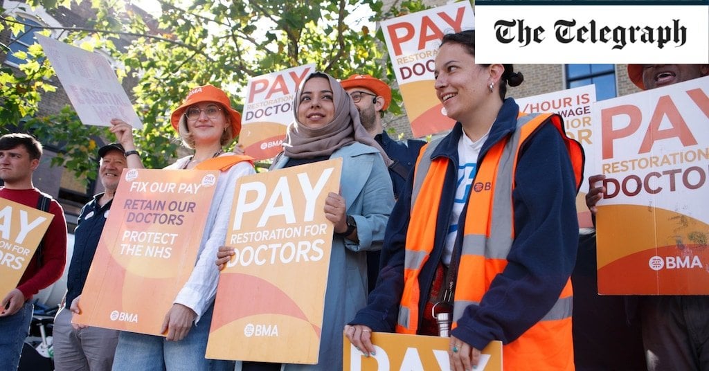 Junior doctors to receive 20 per cent pay rise