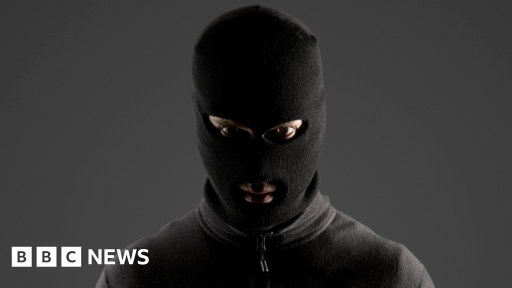 Balaclava wearers could be hit with instant fine in Southend