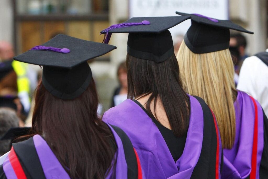 Foreign student visa applications plummet for UK universities