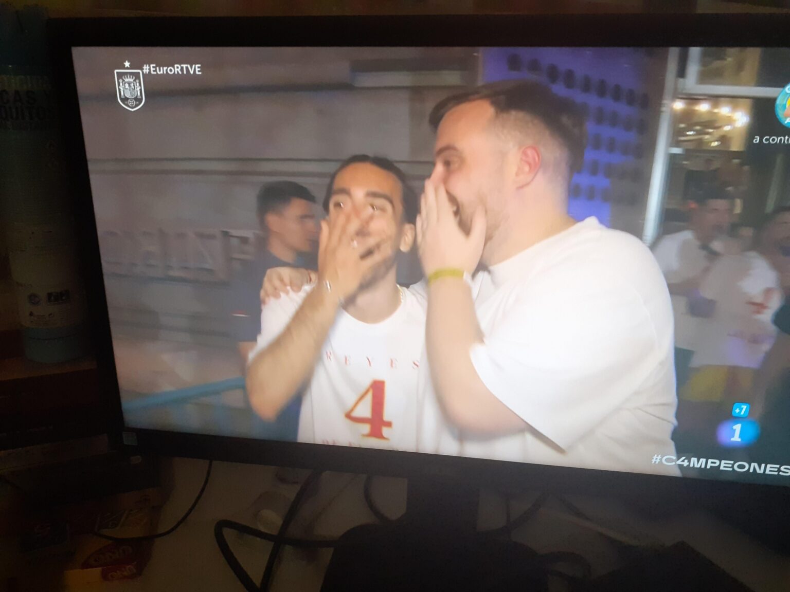 I didn't know that Ibai was also going to congratulate the team XD