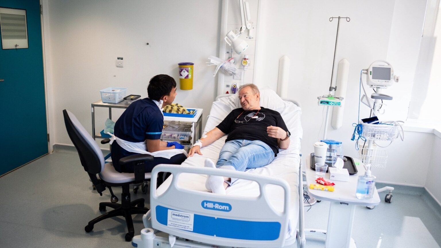 67-year-old receives world-first lung cancer vaccine as human trials begin | Janusz Racz, a 67-year-old lung cancer patient, is the first to receive this groundbreaking vaccine. 67-year-old receives world-first lung cancer vaccine as human trials begin | Janusz Racz, a 67-year-old lung cancer patient, is the first to receive this groundbreaking vaccine.