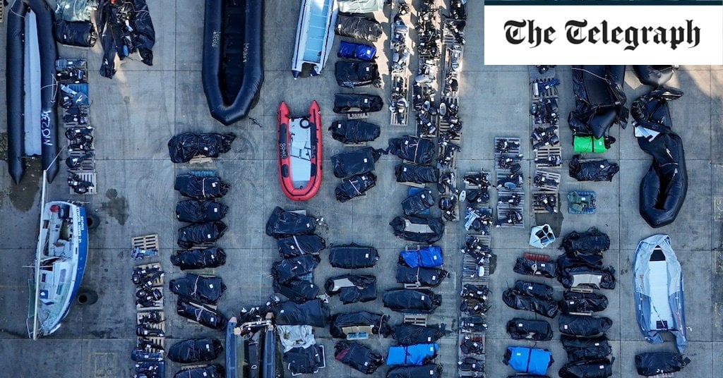 More than 500 migrants cross Channel for second day in a row