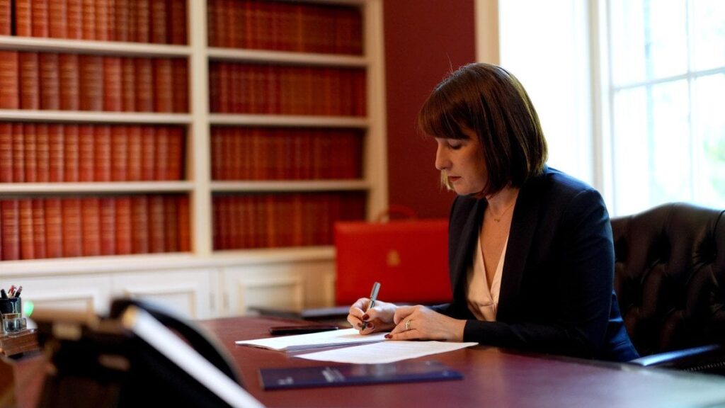 Rachel Reeves tells Whitehall to make huge cuts before autumn budget