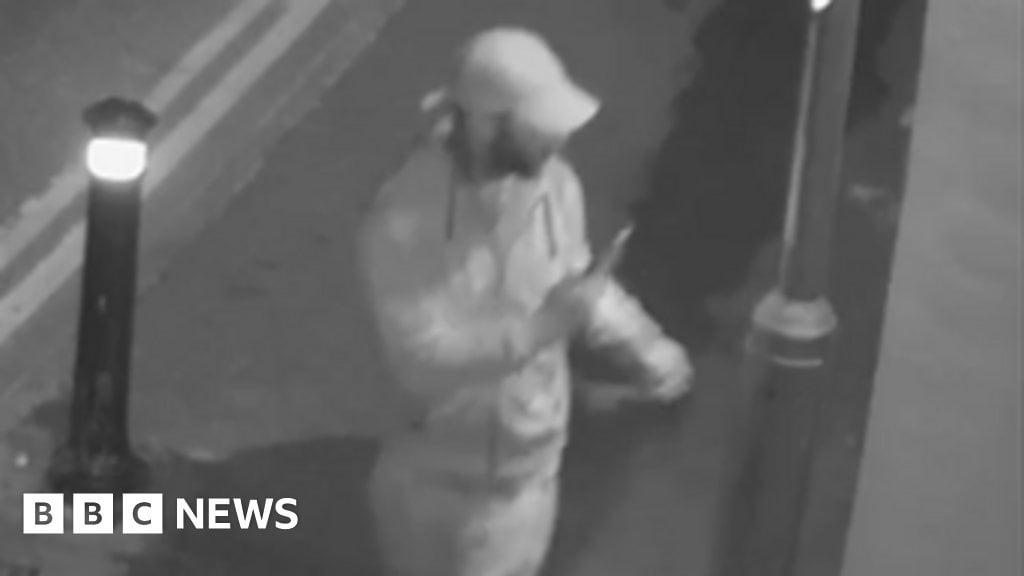 Man who smeared bacon on mosque door jailed