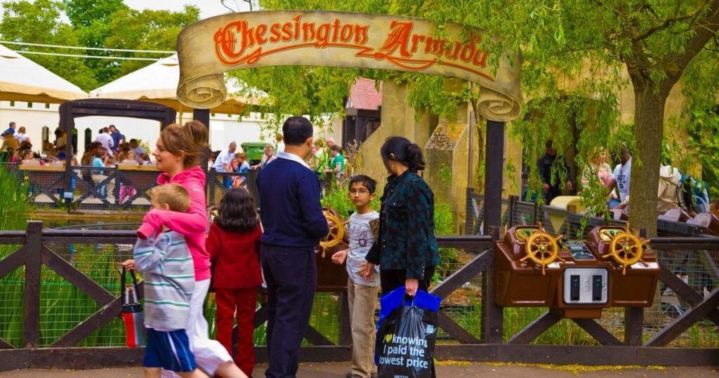 2 men stabbed at Chessington World of Adventures theme park
