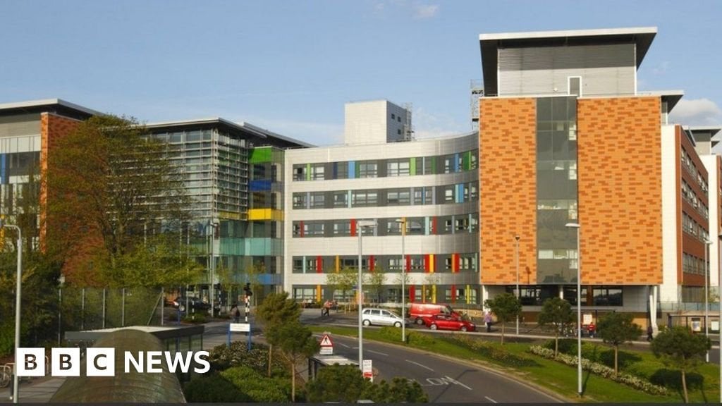 Major incident declared after hospital loses power