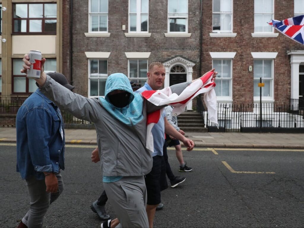 Far-right riots erupt in Sunderland as car torched and mosque surrounded - latest