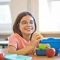Children who frequently miss breakfast have lower life satisfaction than those who regularly eat a morning meal, according to a study of nearly 150,000 young people across the world