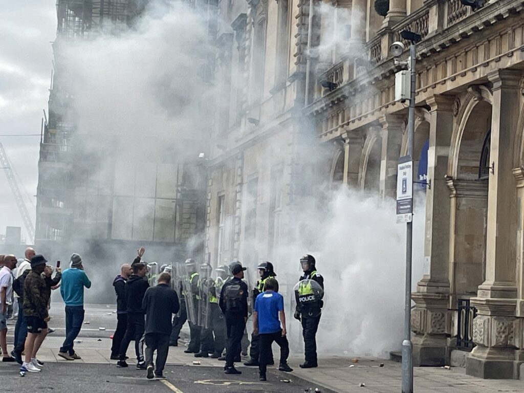 Rioters descend on Hull, Hotel attacked, Police bricked, multiple fires set