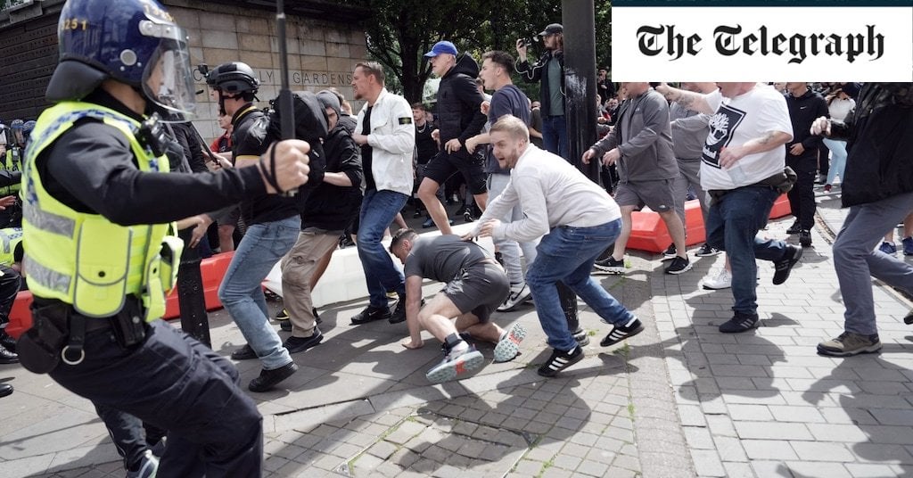 After a week of far-right rioting fuelled by social media misinformation, the British government is to change the school curriculum so English schoolchildren are taught the critical thinking skills to spot online misinformation.