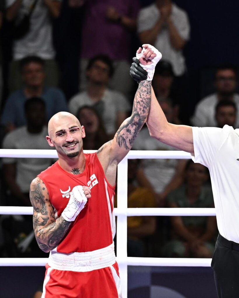 🥉🇬🇪 Lasha Guruli wins the bronze medal in men's 63.5 kg event in Boxing at the Olympics