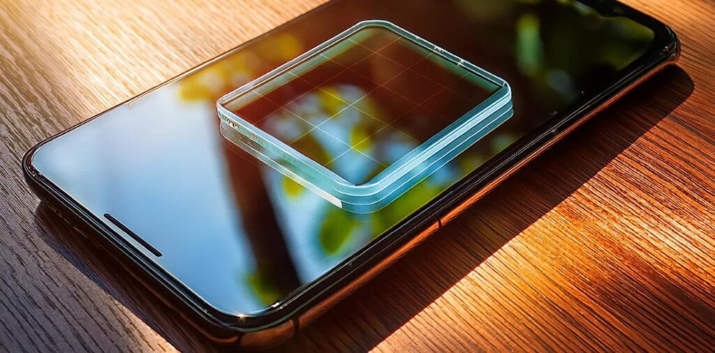 Transparent solar cell technology could allow smartphones and cars to self-charge | Breakthrough in solar cell modularization paves way for commercial applications