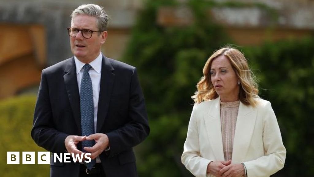 Keir Starmer and Giorgia Meloni to discuss migrant boat crossings