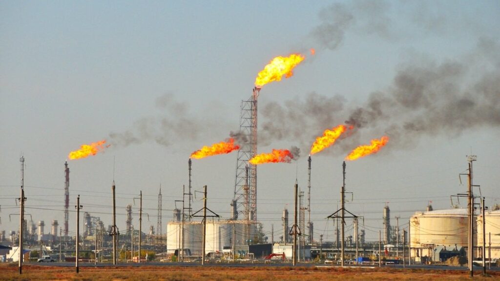 Record Rise in Global Methane Levels Threatens ‘Habitable Climate’ | New research reveals that the world’s methane emissions have grown to more than 2.6 times what they were during pre-industrial times.
