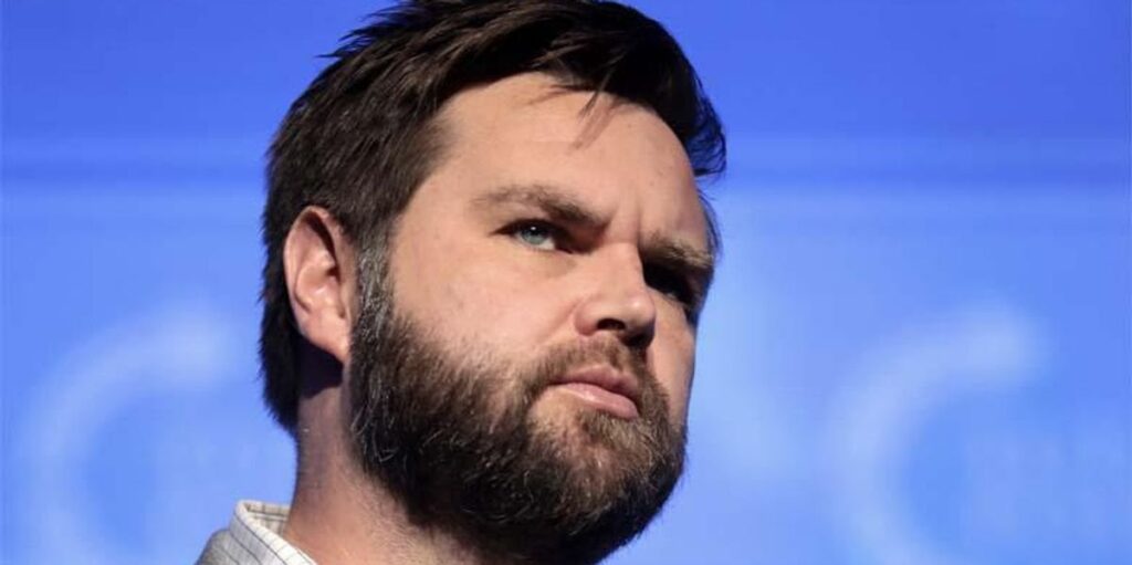 'Really dumb': Conservative columnist bursts out laughing as asked about J.D. Vance on CNN