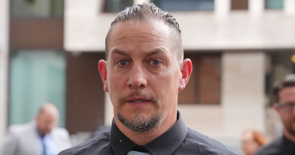 Met Police officer who assaulted woman accused of evading Croydon bus fare has conviction quashed
