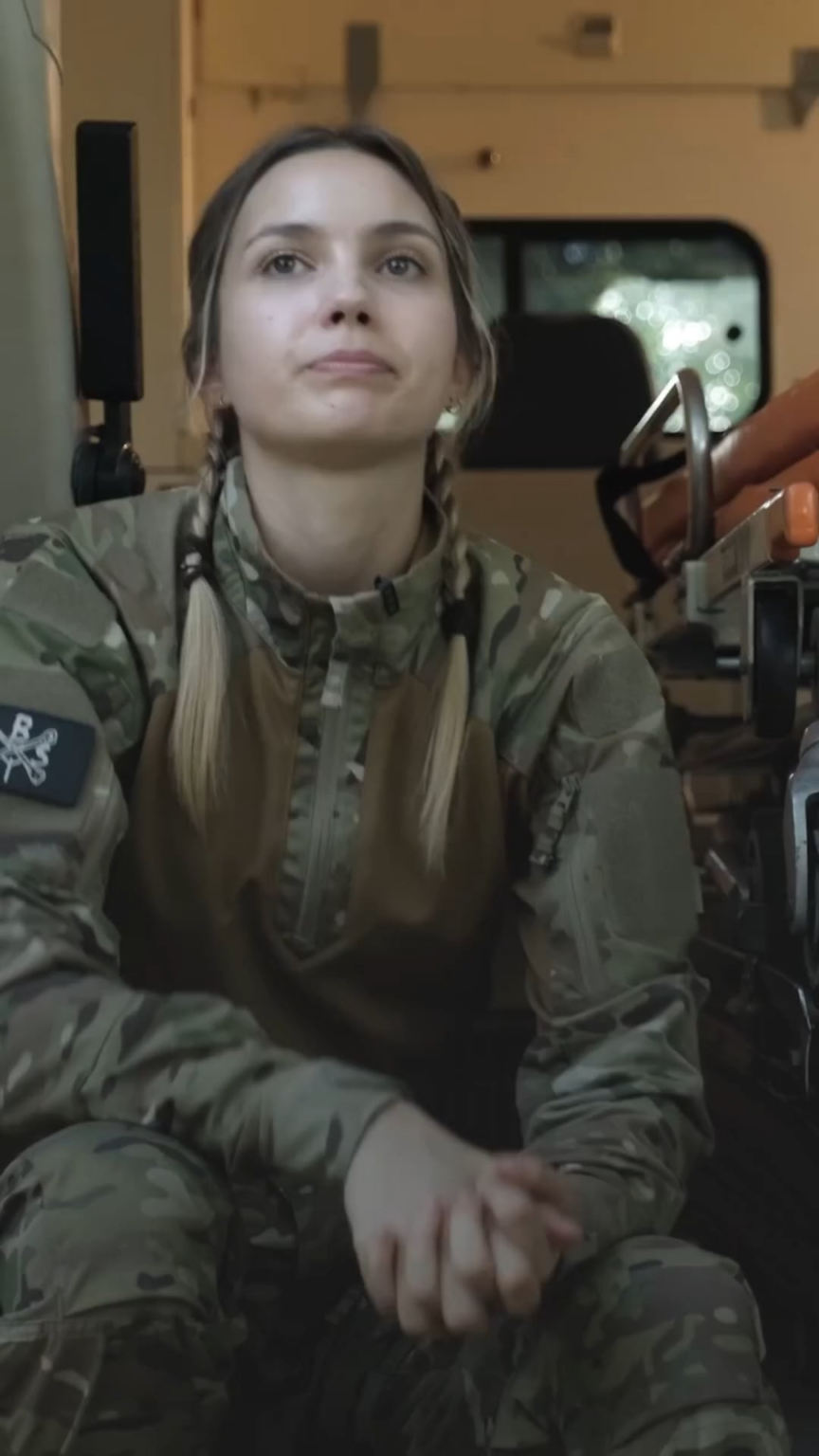 Victoria Honcharuk quit Harvard to return to Ukraine as a combat medic. Full details in comments.