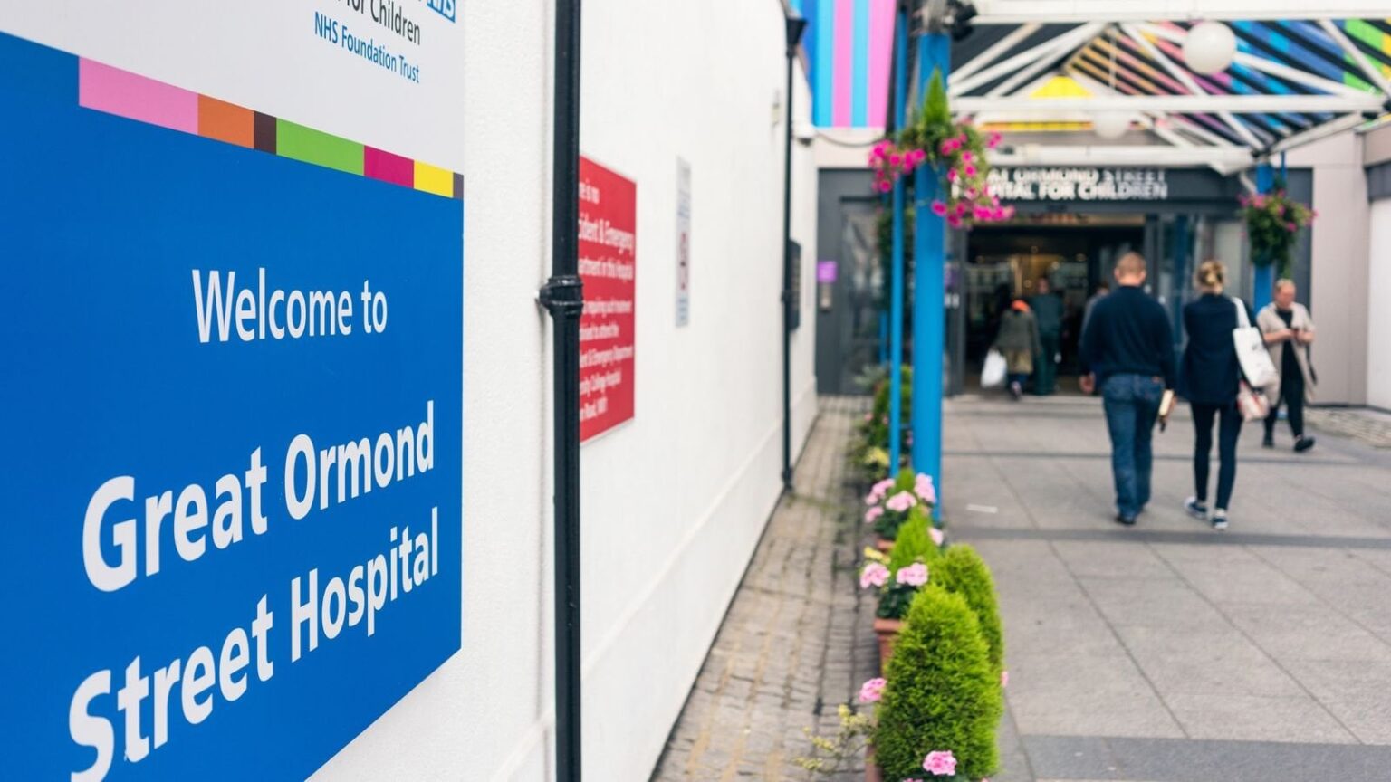 Great Ormond Street Hospital: Children left in pain by surgeon’s ‘inappropriate and unnecessary’ leg operations, reviews find | UK News Great Ormond Street Hospital: Children left in pain by surgeon's 'inappropriate and unnecessary' leg operations, reviews find | UK News
