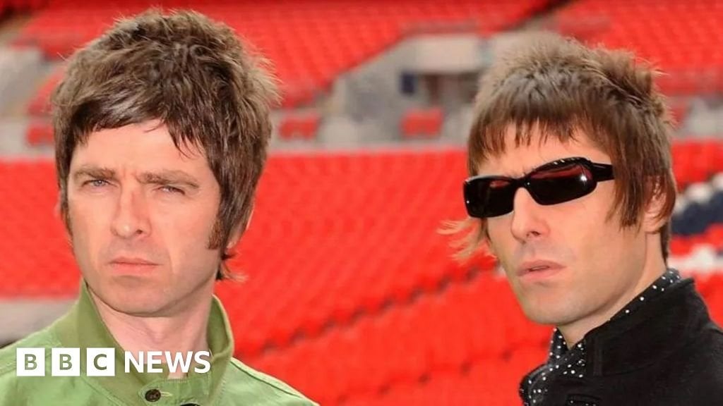 Pensioner accidentally pays £2,700 for Oasis tickets