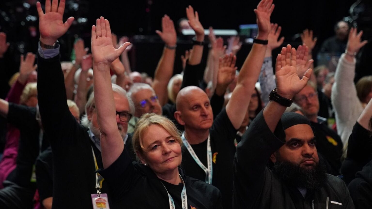 Labour conference votes to reverse cut to winter fuel allowance in embarrassing blow to Starmer Labour conference votes to reverse cut to winter fuel allowance in embarrassing blow to Starmer