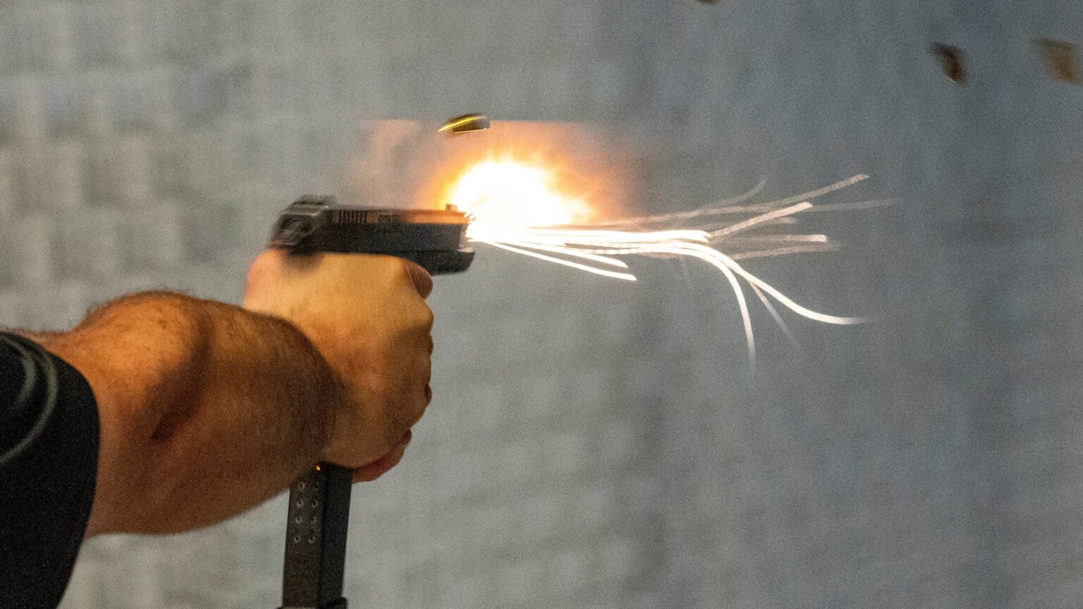 3D printers turn regular guns into machine guns. Feds are cracking down. - In 39 minutes, for 40 cents in materials, they had printed a piece of plastic that could sell on the street for hundreds of dollars. It could also land you in prison for 10 years.