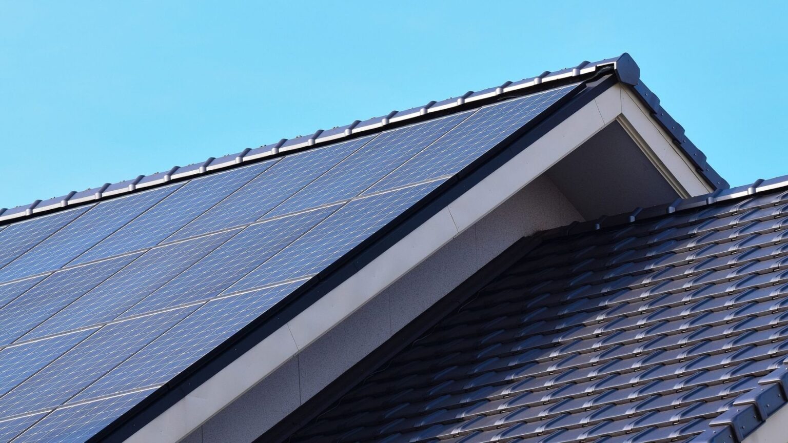 Germany unveils solar roof tile that powers heat pumps as well as homes | Each solar roof tile can generate 44 W of output, meaning just fives tiles can generate 200 W of power.