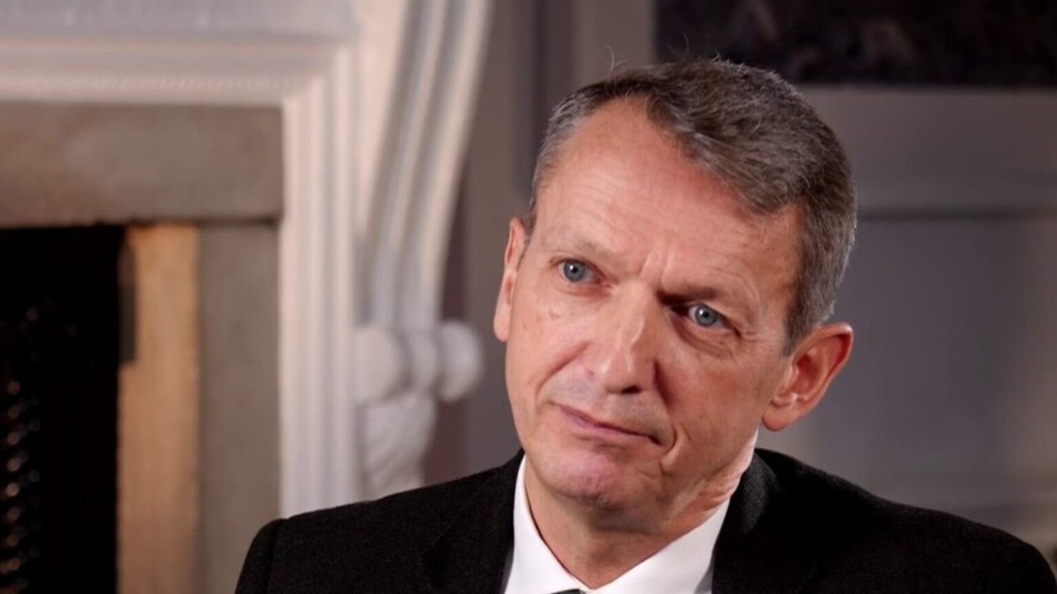 Chancellor's 'black hole' claim 'unnecessary and unhelpful', says ex Bank of England economist