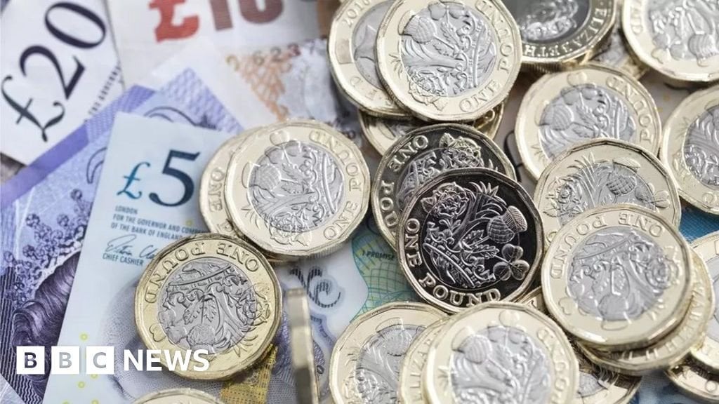 Northern Ireland's per-person GDP 'similar to Poland'