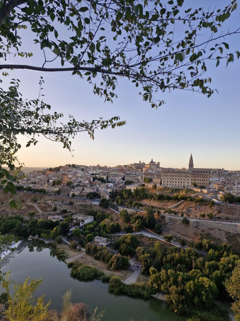 Currently on a trip - toledo/segovia