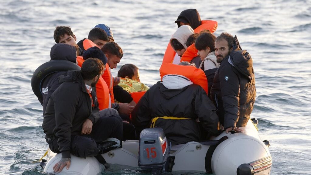 Migrant, 32, who was jailed in the UK before being deported sneaks back into Britain and wins the right to stay… under the ECHR Migrant, 32, who was jailed in the UK before being deported sneaks back into Britain and wins the right to stay... under the ECHR